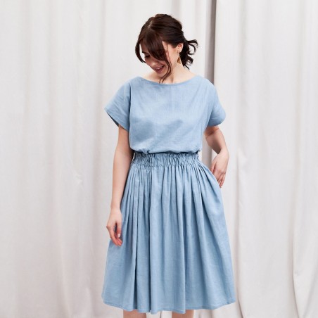 Light blue round neck two-piece skirt