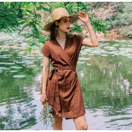 Brown waist-tied skirt